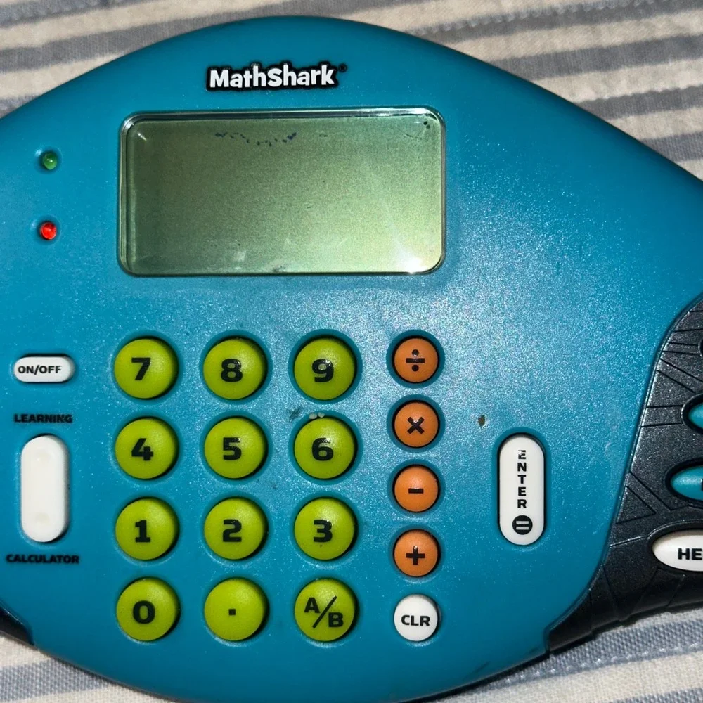 Educational Insights MathShark Electronic Math Game Calculator Blue 8003‎